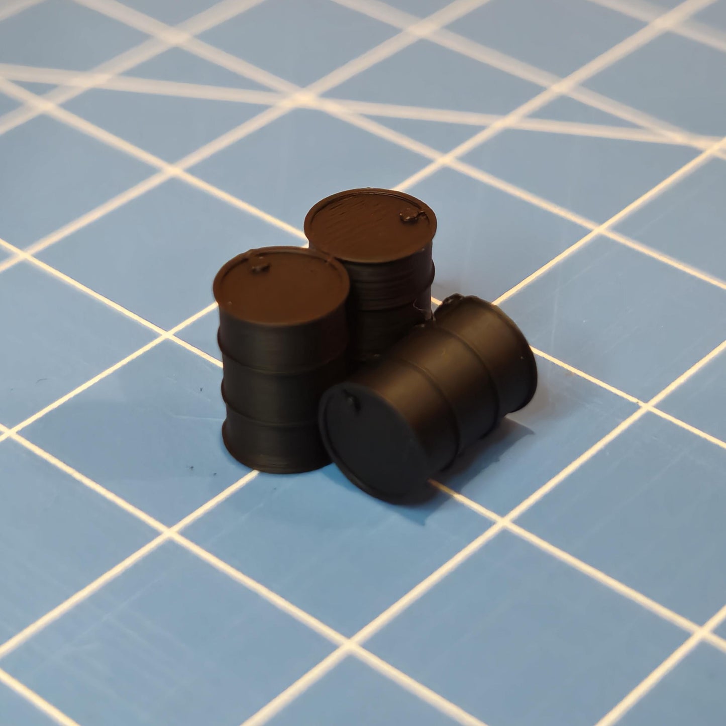 3D Printed Miniature Oil Barrels – Scale Model Scenery for Dioramas & Wargaming