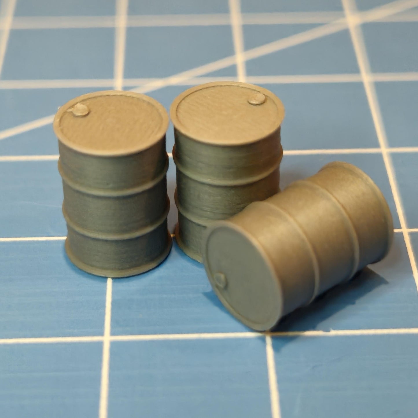 3D Printed Miniature Oil Barrels – Scale Model Scenery for Dioramas & Wargaming